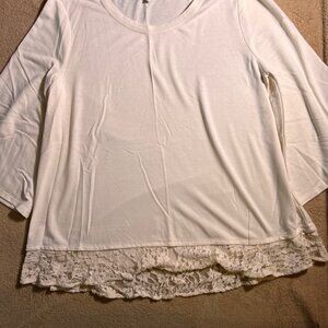 CATO Women XL Ivory Ruffle Lace Hem‎ 3/4 Bell Sleeve BOHO Tunic Blouse